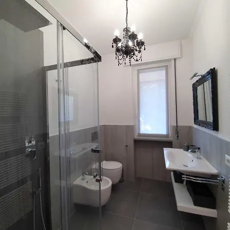 Pleasant Apartment In Verbania Near Lakebeach Daire *