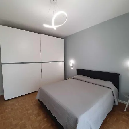 Daire Pleasant Apartment In Verbania Near Lakebeach *