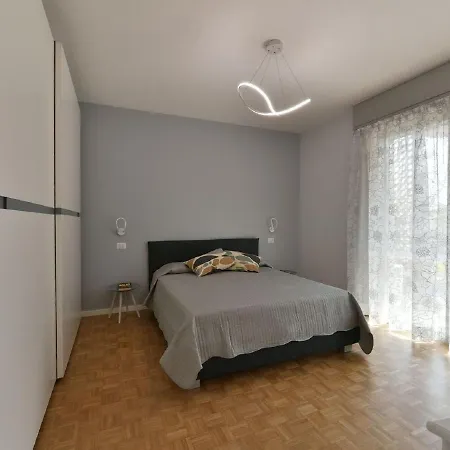 アパート Pleasant Apartment In Verbania Near Lakebeach